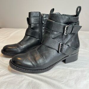 Gentle Souls Kenneth Cole black leather Laila buckle moto boots size 8.5